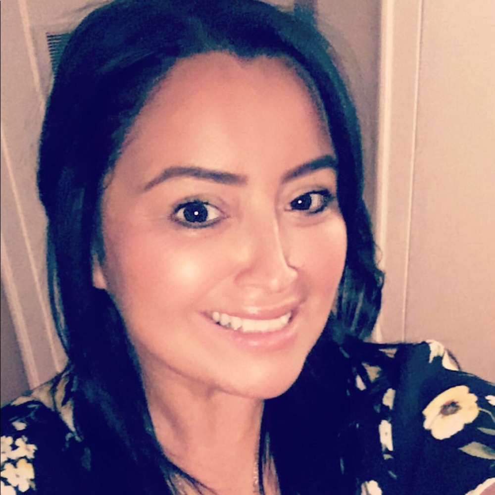 Meet your Posher, Carla